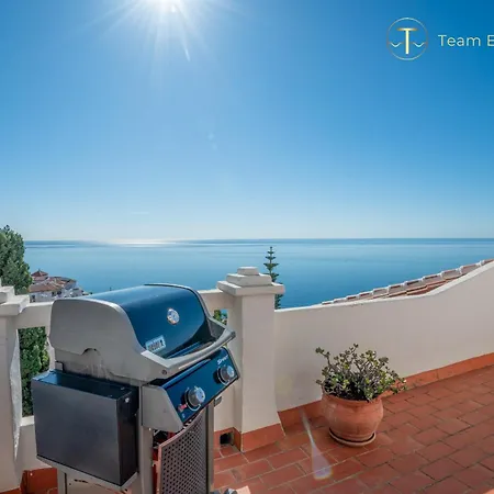 Wonderful Apt With Sea View & Large Terrace